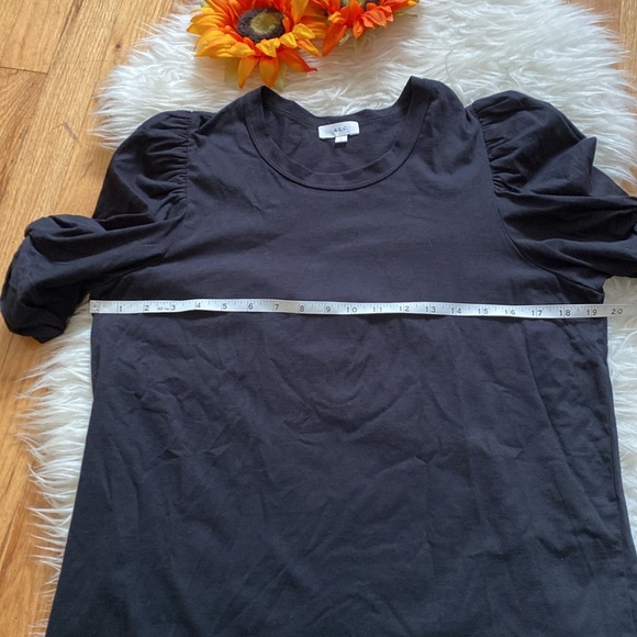 🌺 LIKE NEW black ALC twist sleeve top 🌺 - Picture 7 of 8